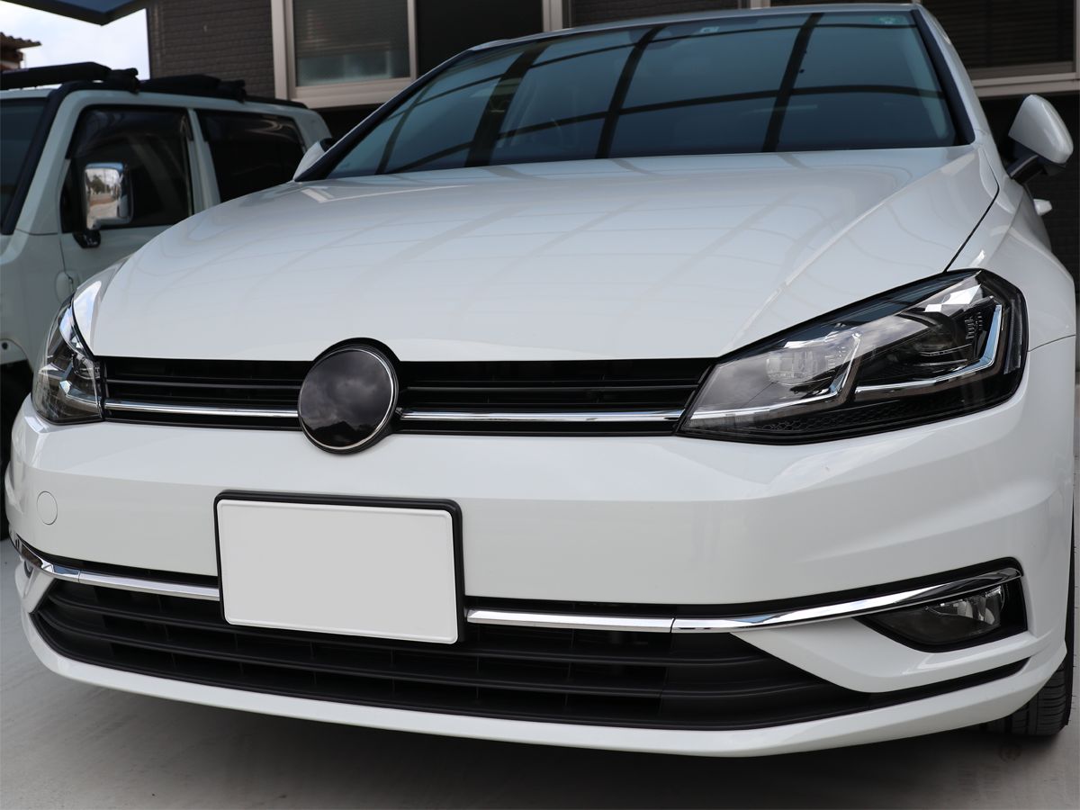 Tint+ (難易度：高) エンブレム スモークフィルム (ブラックスモーク5％) VW ゴルフ7.5 5G系 後期 2017 5- GOLF7.5
