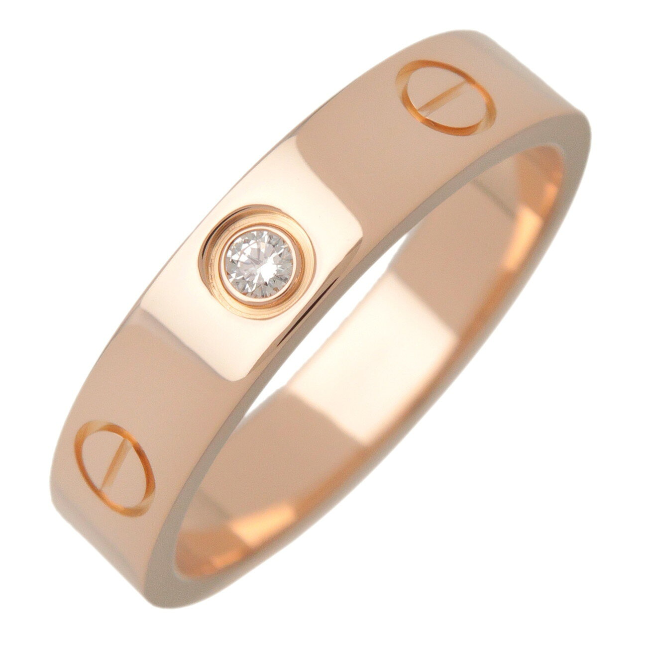 詳細情報 商品名 Cartier カルティエ ミニラブ 1Pダイヤリング 指輪 #51(11号) K18 750PG ピンクゴールド 【正規ブランド証明書（2012年）】【中古】【新品仕上げ済み】【送料無料】【返品可】 型番 - シリアル PC**** カラー ピンクゴールド サイズ 【刻印表記サイズ】 #51 【US-アメリカ】 6.75 【ISO/JIS規格-ヨーロッパ】 51 【HK-香港】 12.5 【JPN-日本】 11 【幅】 4.0 mm 【厚さ】 1.3 mm 【総重量】 4.4 g ※実測値となります。多少の誤差はご容赦ください。 素材 750PG , ダイヤ 仕様 ダイヤ、0.02ct 付属品 外箱 , 内箱 , 正規ブランド証明書(2012年) 参考定価 - 商品ランク 【新品仕上げ済み】 ランク表はこちら 状態 ■当店のジュエリー・アクセサリーの新品仕上げについて中古商材に研磨、ポリッシュを施し、傷・擦れ等を極力取り除いた商品(リサイクルジュエリー)です。当店ではジュエリーを熟知した専門のクラフトマンが仕上げ作業を行っております。【ご注意事項】※仕上げ済みの為、商品状態のランク付はございません。※新品仕上げ処理を施しておりますが、処理しきれない傷、擦れ、研磨痩せ、刻印の薄れ等がある場合がございます。※部分的に仕上げ処理を施さない場合がございます。(複雑な形状のもの、内面、刻印周り等)※保管や展示の期間により素材特有のくすみ、変色、汚れ、小傷、擦れ等ある場合がございます。 管理番号 40065-1 注意事項 ■店頭商品及び他ECサイトと在庫を共有しているため、ご注文のタイミングによっては商品をご用意できない場合がございます。■お使いの端末やディスプレイの種類により実際の色合いと異なって見える場合がございます。 カルティエの全アイテムをCHECK ジュエリーの全アイテムをCHECKCartier カルティエ ミニラブ 1Pダイヤリング 指輪 #51(11号) K18 750PG ピンクゴールド 【正規ブランド証明書（2012年）】【中古】【新品仕上げ済み】【送料無料】【返品可】