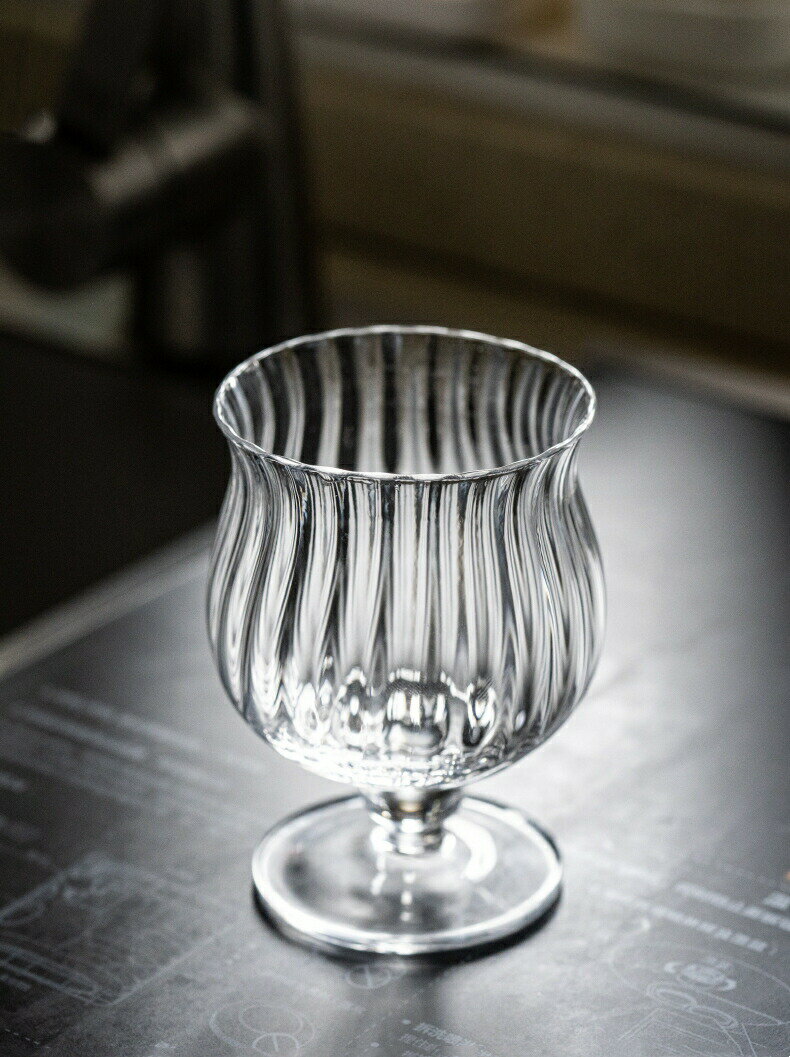 で話題 ゴブレット ロマンティック 脚付グラス 200ml モール 水晶 ガラス ワイングラス ブランデーグラ..