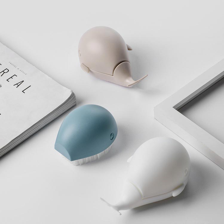 洗濯ブラシ 部分洗い くじら 動物 かわいい ブラシ 衣類 洗い しみ抜き クリーニング 襟洗い 袖洗い 洗..