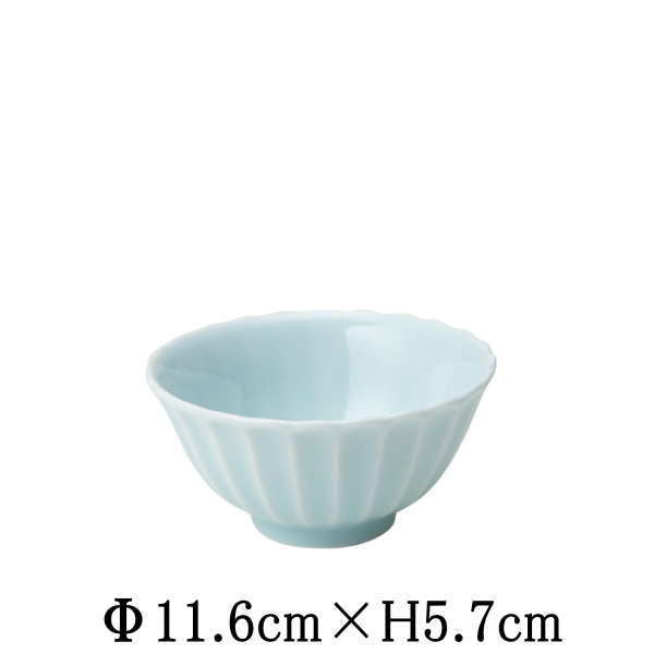 【サイズ】Φ11.6cm×H5.7cm 【カラー】青白　※撮影時の光の加減、モニターの加減により画像と実物の色合いや濃淡が変わります。予めご容赦くださいませ。 【素材】白磁 【産地】日本製、国産 【取り扱い】電子レンジ○、食洗器○、直火×、オーブン× 【用途】煮物碗、お茶碗、汁椀、小鉢、スープ碗、サラダボウル、デザートボウル、前菜皿、先付