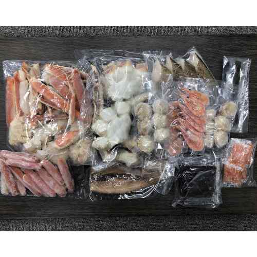 DISM & Co.のかに カニ 蟹 豪華 かにちり鍋 Fセット タラバガニ ズワイガニ 海鮮 鍋セット 詰め合わせ 盛り合わせ 魚介 海老 帆立 いか つみれ たら 昆布だし ポン酢付き お取り寄せ グルメ ギフト 贈答 御歳暮 御中元 内祝い 敬老の日｜アングル2