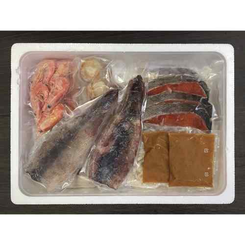 北海道 石狩鍋 豪華 海鮮 鍋セット 秋鮭 海老 帆立 いか つみれ 味噌仕立て 冷凍 ...