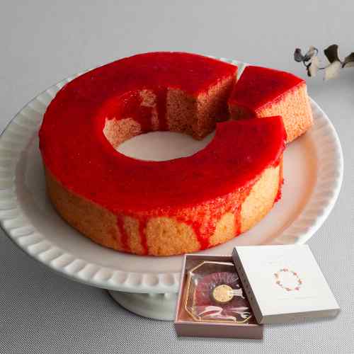 苺のワルツ バームクーヘン バウムクーヘン 1個 あまおう 苺 いちご イチゴ スイーツ ケーキ 焼き菓子 洋菓子 ギフト プレゼント 贈り物 お取り寄せ 高級 おしゃれ かわいい 東京 福岡県産 あまおう苺 職人 手焼き