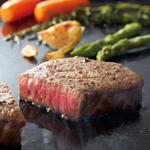松阪牛 ミニステーキ モモ 300g (60g×5枚) ステーキ肉 和牛 国産 三重県産 ブランド牛 日本三大和牛 肉の芸術品 高級 贈り物 ギフト プレゼント お取り寄せ グルメ お中元 お歳暮 内祝い 結婚祝い 誕生日 敬老の日 ddiissmm-10040747 DISM & Co. サンプル画像2
