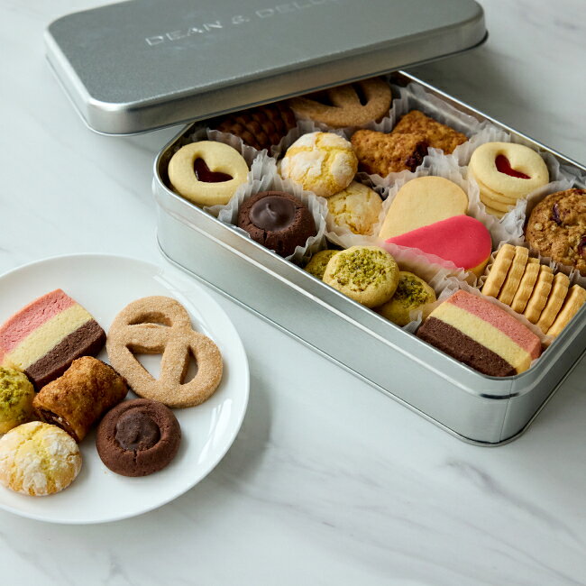 ディーンアンドデルーカ アメリカンクッキー缶 12種 40枚入 詰め合わせ DEAN&DELUCA スイーツ お菓子 洋菓子 焼き菓子 人気 おしゃれ かわいい ギフト お返し お祝い 手土産 ご挨拶 父の日 お中元 母の日 中元 熨斗 deandeluca-10000106 DEAN & DELUCA 公式 サンプル画像2