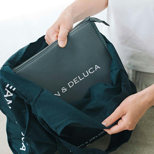 ディーンアンドデルーカ クッションインナーポーチ チャコールグレー 2026 DEAN&DELUCA 人気 ロゴ入り おしゃれ シンプル マイバッグ コンパクト 軽量 便利 バッグインポーチ