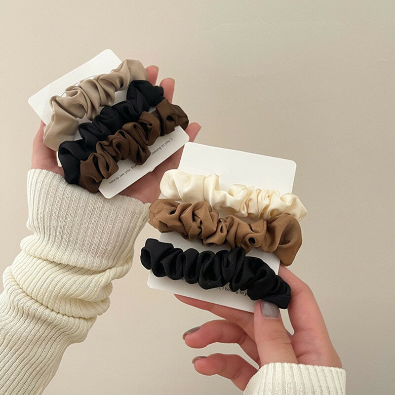サテンシュシュ3個セット スリムカラーシュシュ レディースヘアアクセサリー ヘアゴム 3色セット シンプル 無地 おしゃれ 大人可愛い