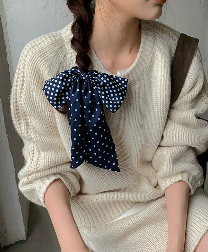 ロングリボンシュシュ ドット柄シュシュ アレンジ 微光沢 ボリューム 大きめ おしゃれ 春夏 大人可愛い..