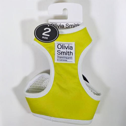 Olivia Smithはカリフォルニアで活動しているデザイナーです。 Olivia Smithらしいバナナ柄の追加とシンプルでもこだわりの単色7色を展開しました。 / サイズ / カラー / / 2号 / ライトグリーン /※こちらはお取り寄せの商品のため、通常より出荷までにお時間がかかります。 3～7営業日以内の発送になります。 JANコード：4527141301736 商品コード：683028-62 サイズ 2号 原材料 表：ポリエステル・裏：ポリエステル 原産国 中国 サイズ・寸法等 パッケージ：(W)110 X (D)25 X (H)185 (mm)