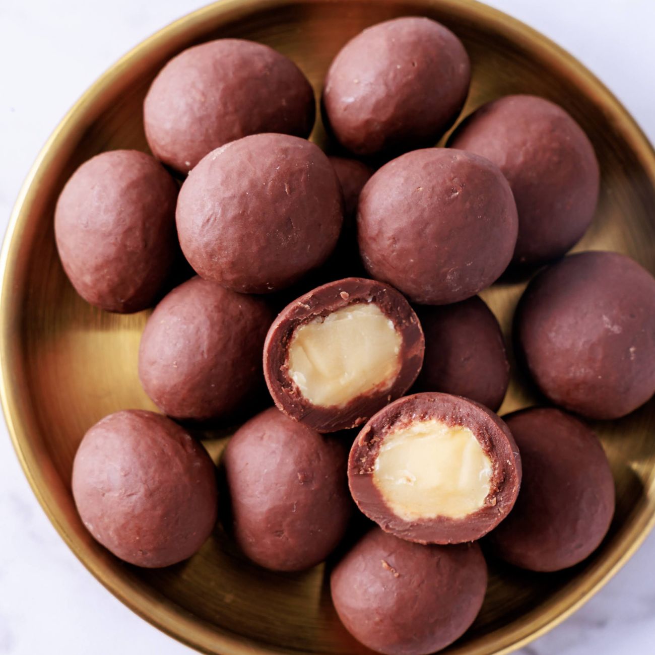 クロカン マカダミア（L）父の日 お菓子 ギフト おしゃれ チョコレート 高級 春ギフト 春の贈り物 お祝い お菓子 ナッツ マカダミアナッツ キャラメリゼ チョコレート ギフト 贈り物 手土産 チョコレート おしゃれチョコ お酒に合うチョコレート リピート率高 デカダンス