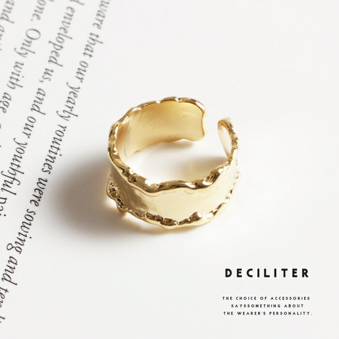 商品名：リング 指輪 レディース アクセサリー おしゃれ ゴールド 金 シンプル 大ぶり 女性 13号 メルト どろどろ フリーサイズ◆素材：真鍮 / ゴールドメッキ◆号数：FREE（通常時：約13号）◆カラー：金（ゴールド）◆リング幅：約10mm注意点 ※モニターの都合上、掲載写真と実際の色が異なる場合がございます。 ※こちらの商品はメッキ加工を施しております。そのため、汗・水に弱く、水分が付着する可能性がある場合には必ずお外しくださいませ。 ※製造工程上、表面には細かい傷や凹みが見られる場合が ございますが予めご了承ください。ご注文前に必ずアクセサリー商品の注意事項をお読み頂きご了承の上でのご注文をお願いします。【アクセサリー商品注意事項をみる。】 商品名：リング 指輪 レディース アクセサリー おしゃれ ゴールド 金 シンプル 大ぶり 女性 13号 メルト どろどろ フリーサイズ ◆素材：真鍮 / ゴールドメッキ◆号数：FREE（通常時：約13号）◆カラー：金（ゴールド）◆リング幅：約10mm注意点 ※モニターの都合上、掲載写真と実際の色が異なる場合がございます。 ※こちらの商品はメッキ加工を施しております。そのため、汗・水に弱く、水分が付着する可能性がある場合には必ずお外しくださいませ。 ※製造工程上、表面には細かい傷や凹みが見られる場合が ございますが予めご了承ください。