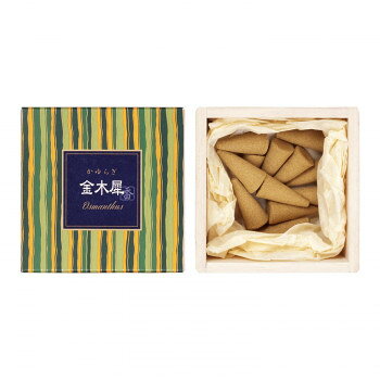 自然界に存在する独特な『ゆらぎ』の世界は、私たちに快適な感覚を与えてくれます。植物が成長するさま、波音、せせらぎ、色や光の変化など 自然の恵みから発せられる『ゆらぎ』は、わたしたちに快適な感覚を与えてくれます。ここちよい香りもその『ゆらぎ』のひとつかもしれません。「かゆらぎ」は、そんな自然の恵みを想起させる和風の香りをお香にしました。甘く華やかなフルーティフローラルの香り。コーン型(円錐形)のお香は、スティック型(棒状)に比べ、短時間でお部屋に香りが広がります。サイズ高さ55×幅60×奥行60mm、お香サイズ:約φ9×20mm個装サイズ：6.2×6.1×5.6cm重量約30g(箱含む)個装重量：32g素材・材質タブ粉、香料仕様燃焼時間:約9分生産国日本心地よいかおり、ゆらぐ香煙