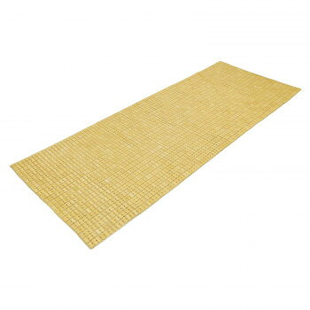 天然竹を使用したマットです。冷感のシーツとしてエアコンが苦手な方におすすめです。厚みのある竹素材でひんやり冷感が持続します。竹駒を繋いでいるので、通気性良く体にフィットしやすい。※北海道、沖縄、離島は、別途送料が発生致します。サイズ約70×180×0.6cm個装サイズ：10×40×30cm重量4300g個装重量：4300g素材・材質竹(孟宗竹)生産国中国竹駒のひんやり感が気持ちいい竹マット※北海道、沖縄、離島は、別途送料が発生致します。