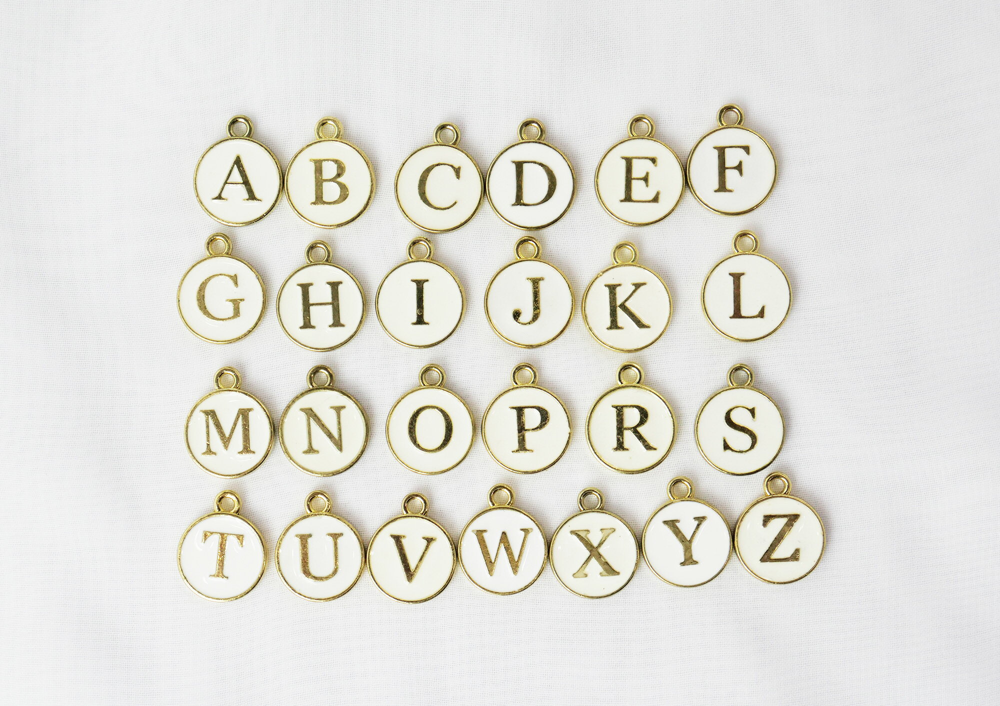 [パーツ]イニシャルチャーム　サークル型　ホワイト