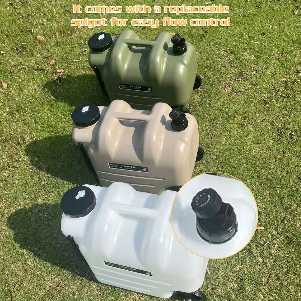 デコエーセのポータブル水タンク 28L 給水口 キャンプ アウトドア 防災 非常用 バーベキュー ピクニック 車中泊 耐候性 軽量 収納 蛇口 密閉 漏れ防止 給水 貯水 浄水 ウォータージャグ ウォータータンク アウトドアギア 給水器 給水バッグ 水筒 給水ボトル｜アングル2
