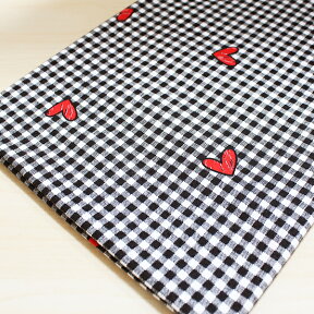 生地 布 入園入学 北欧風コットン/幅110cm≪ Square Heart ≫【10cm単位販売】【女の子】【チェック】【ガーリー】【黒】ハート スクエアハート おしゃれ かわいい デコレクションズオリジナル 韓国