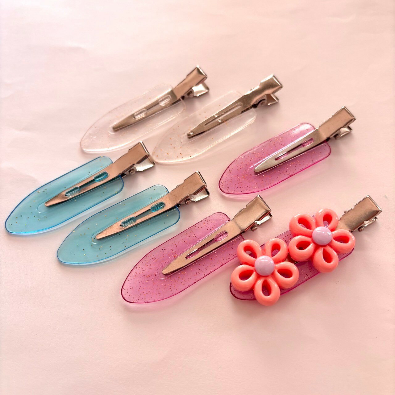 Rakuten - 前髪ピン 土台つき クリップ クリアラメ ヘアピン アクセサリーパーツ キーホルダー ネックレス ブレスレット パーツ 基礎金具 基礎パーツ キッズアクセサリー デコパーティ