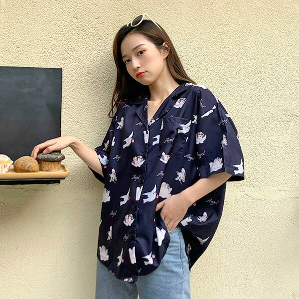 【即納あり】柄シャツ 半袖 総柄 エンジェル 天使 羽根 ネイビー ゆったり トップス ダンス 衣装 ヒップホップ コスチューム 韓国ファッション 大きいサイズ 個性的 服 原宿系