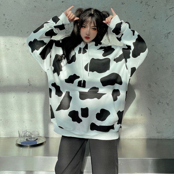 パーカー フーディー 牛柄 白黒 長袖 ロゴワッペン付き トップス ダンス 衣装 ヒップホップ コスチューム 韓国ファッション 大きいサイズ 個性的 服 原宿系