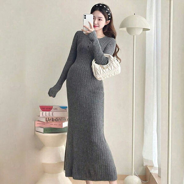 Details ストレッチの効いた素材で仕上げ、着心地とスタイルアップを兼ね備えたマタニティワンピース。産後にもおすすめです。 メール便 メール便 × サイズ 【ワンサイズ】着丈:117cm/肩幅：37cm/バスト：92cm/袖丈:64cm...