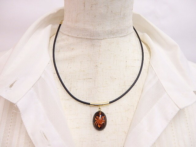 琥珀チョーカー　フラワー送料無料