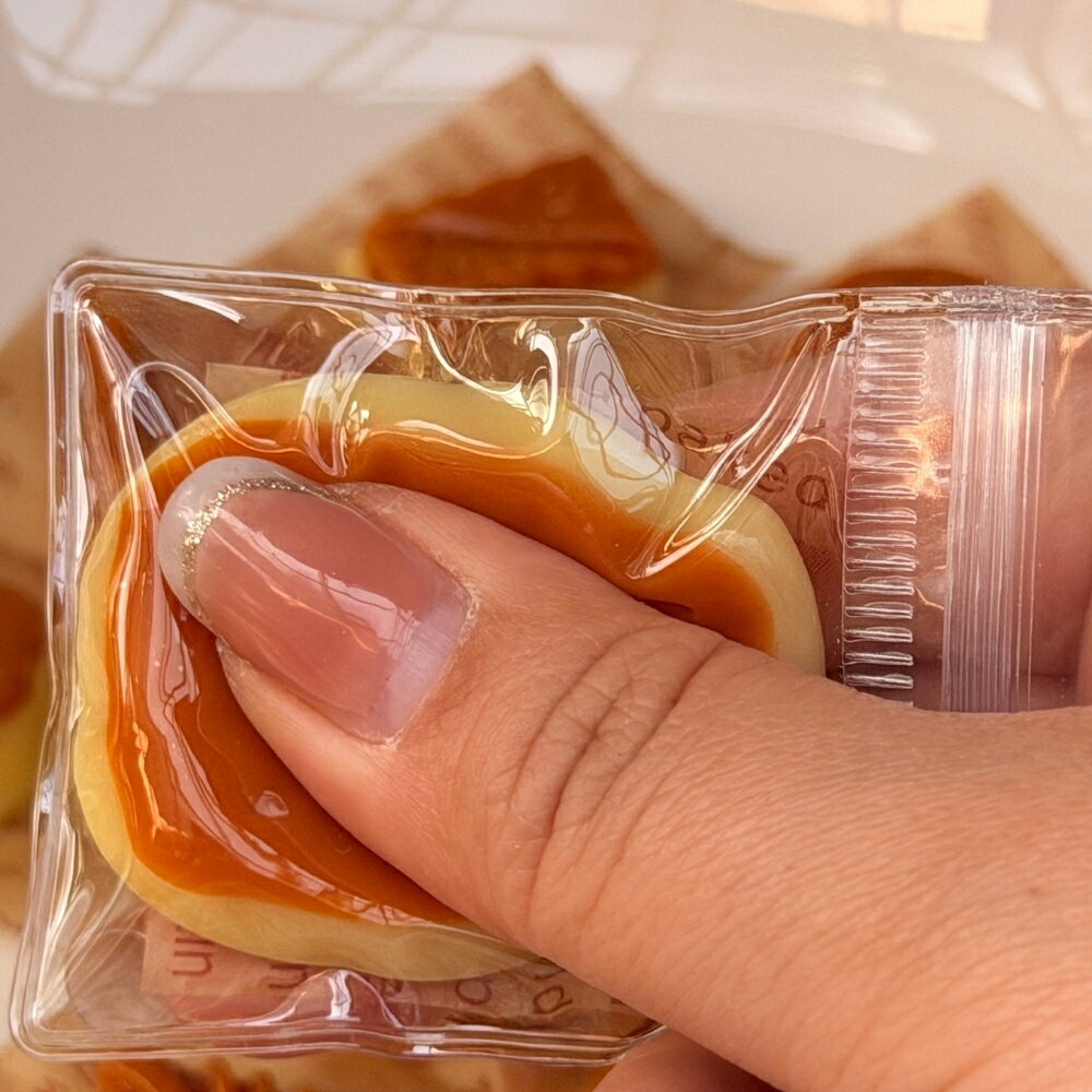 ＼対象商品がお得／手作りスクイーズ おもちゃ 食べ物 ミニスクイーズ おもちゃ 10点セット 5点セット かわいい パン ケーキ そっくり 握る ストレス解消 触感抜群 ふわふわ 癒しグッズ デスク用 癒しアイテム 子供 大人 プレゼント SNS人気 ギフト 自宅 decori-10000521 atOne アットワン サンプル画像3