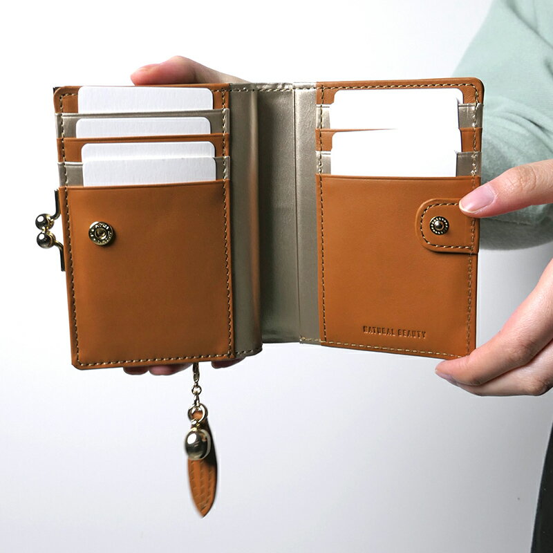 【ノベルティ付＆無料ラッピング】ナチュラルビューティー がま口二つ折り財布 アテナレザー コンパクト財布 ゴールド オリーブ ステッチ レディース 婦人 牛革 本革NATURAL BEAUTY 70231 プレゼント ギフト 誕生日 記念日 母の日 最強開運日 一粒万倍日 天赦日