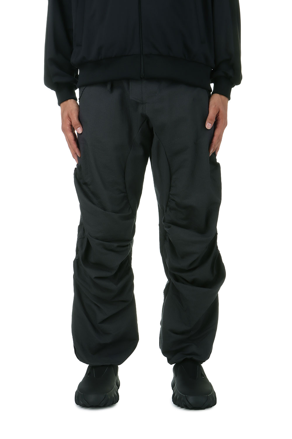 樂天商城 - HYDRA PANTS/CHARCOAL(JI-24AW-PT02-2) JIAN YE(ジェンイェ)