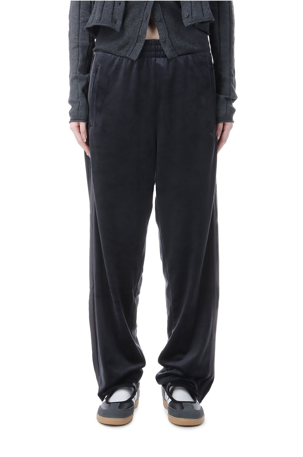 樂天商城 - FB TP VELOUR - BLACK (KQ5481) adidas Originals -Women-(アディダスオリジナルス)
