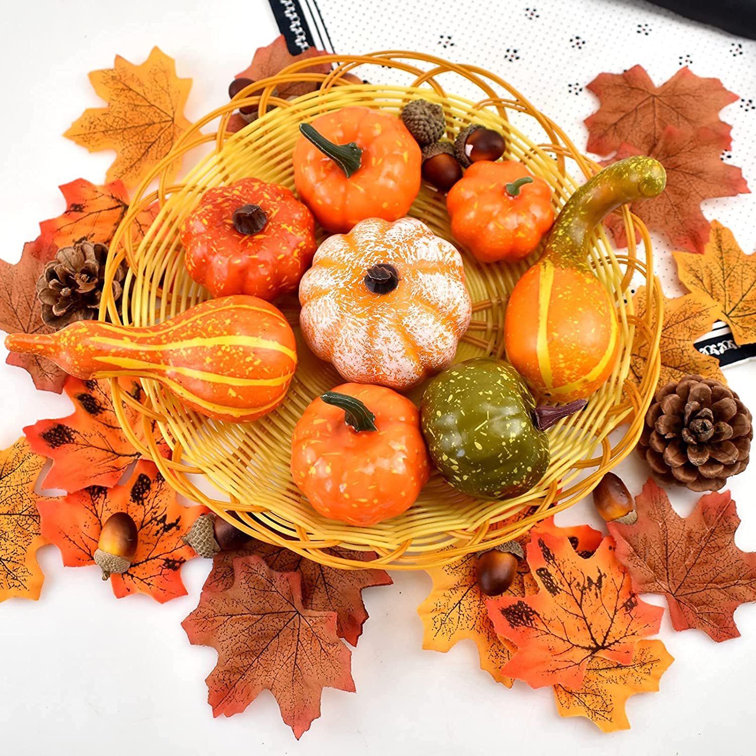 ハロウィン かぼちゃ 50PCS ハロウィン飾り ミニ かぼちゃ 偽パンプキン 松ぼっくり どんぐり 紅葉 組み合わせ ハロウィン置物セット ハロウィン/感謝祭/季節飾り/パーティー/店舗/部屋/撮影/小物などに飾り付け Halloween パーティー オブジェ 園地 学園祭