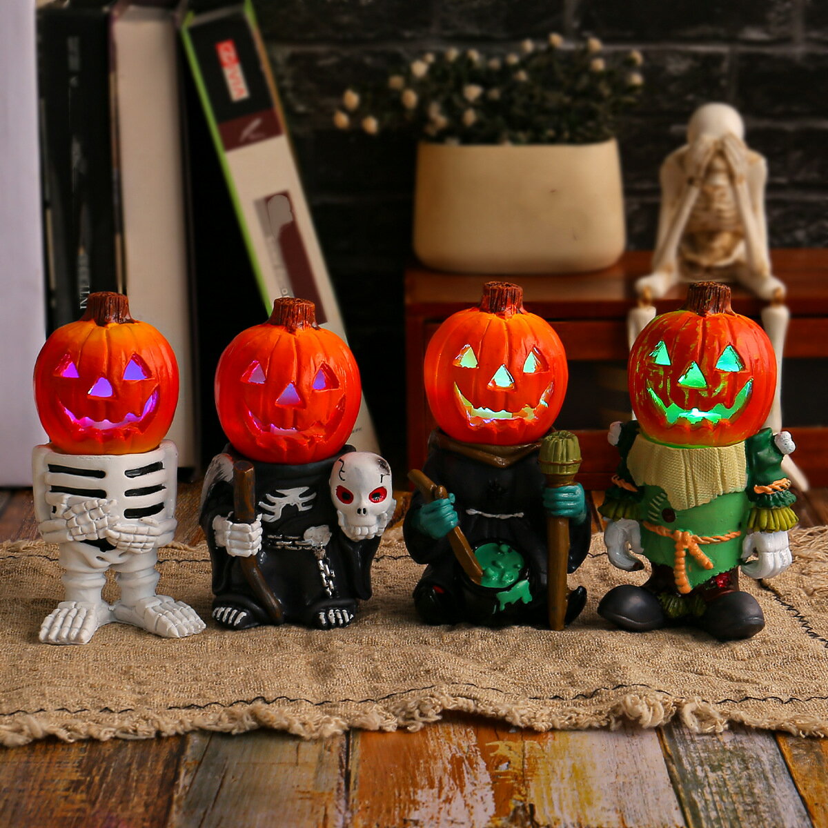 ハロウィン LED ライト パンプキンナイト デスク デコレーション 発光 かぼちゃ 御化け ゴースト レジン 飾り
