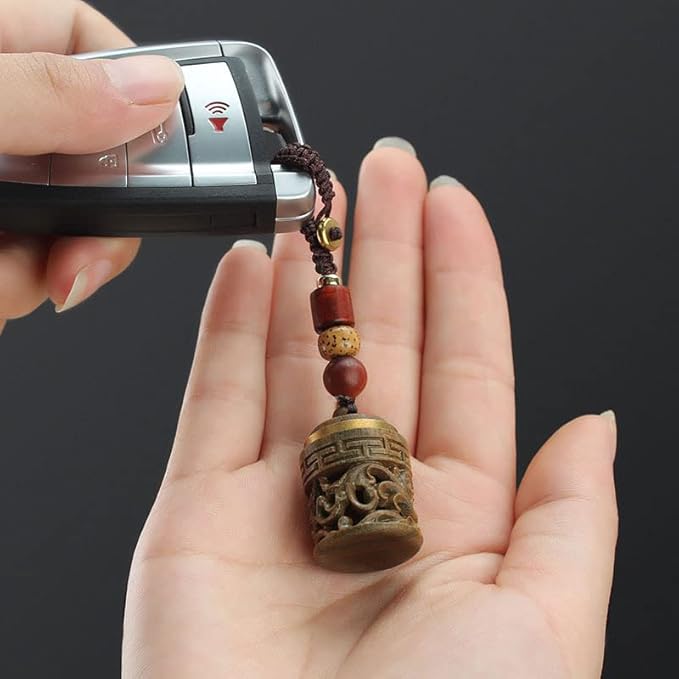 中国風グリーンサンダルウッド黒檀車キーチェーンペンダント - レトロな中空バッグオーナメント