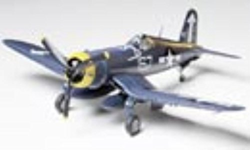 No.61 アメリカ海軍 ヴォート F4U-1D コルセアグレー/11.875 inches/TAM61061・Size:11.875 inches・パッケージ個数:1・組み立て、塗装が必要なプラモデル。別途、工具、塗料等が必要。商品紹介 スピードとパワー、そして強力な攻撃力をフルに発揮して多くのエースの搭乗機となったコルセア。 その中でも、1944年4月にアメリカ海軍によって初めて空母艦載機として正式採用されたF4U-1Dのプラスチックモデル組み立てキットです。 位置を高くした操縦席や長い尾輪支柱、新型の太いプロペラなどF4U-1Dの特徴を確実に捉えてモデル化。 独特な逆ガル翼は折りたたんだ状態としても組み立てられます。 風防は窓枠のないタイプと窓枠2本のタイプを選択可能。 燃料増加タンクやコクピットに乗り込む立ち姿のパイロットの人形1体、そしてエース搭乗機3種類のスライドマークをセットしました。 (.co.jpより) 安全警告 なし