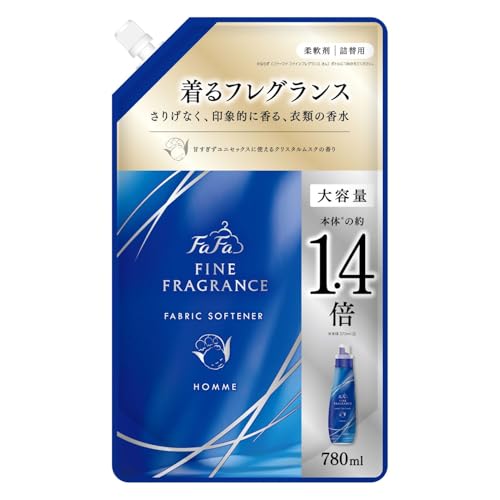 なし/-/4902135672946・パッケージ個数:1・素材・製造方法からこだわったプレミアム柔軟剤。清潔感あるクリスタルムスクの香り。・着るフレグランス　さりげなく、印象的に香る、衣類の香水・780ml 詰替 大容量商品紹介 素材選定・製造方法からこだわったプレミアム柔軟剤。清潔感あるクリスタルムスクの香り。本体の1.4倍。大容量サイズ。 ●世界中の高品質素材を厳選 ●時間の流れごと楽しめる飽きの来ない香り ●その時々で最適な強さを添える残り香 ●天然香料配合 ●静電気防止 ●吸汗・速乾 ●抗菌※・防臭　※すべての菌に効果があるわけではありません。 原材料・成分 界面活性剤(第四級アンモニウム塩)、安定化剤、香料、抗菌剤 使用方法 (ボトルへの詰替方) ●(1)キャップを開けるときは…注ぎ口の根元をつかんで、キャップを回し切って開けてください。 ※パックを強く持ってキャップを開けると、中の液体が飛び出ることがあるのでご注意ください。 ●(2)ボトルへ注ぐときは…片手でパックの上部を、他方の手で底を持って、注ぎ口からゆっくりと注いでください。1回目につめかえた後は、キャップをしっかりと閉めて立てて保管してください。 (使用量の目安) ●キャップ1杯は約30g ●ドラム式洗濯物量の目安2.0kg/タテ型水量の目安30L/使用量の目安25g ●ドラム式洗濯物量の目安4.0kg/タテ型水量の目安45L/使用量の目安38g ●ドラム式洗濯物量の目安5.0kg/タテ型水量の目安55L/使用量の目安50g ●ドラム式洗濯物量の目安6.0kg/タテ型水量の目安65L/使用量の目安55g ●手洗い4Lの場合/使用量の目安10g ●1g…約1ml。洗剤は上記使用量の目安を参考に計量してください。 ●すすぎ1回。節水には「ためすすぎ」を選択。 ●柔軟剤・衣料用漂白剤(酸素系)も使えます。 ●特に落ちにくい汚れには原液を少量、直接塗布してからお洗たくすると、より効果的です。 ●ドラム式にも対応した低泡性処方です。