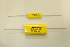 ニチコン■型式:QAS2E105K□プラスチックフィルムコンデンサ□定格電圧:250V□定格静電容量:1.0μF※生産終了品/在庫限りの販売となります。 (RoHs非対応) ニチコン■型式:QAS2E105K□プラスチックフィルムコンデンサ□定格電圧:250V□定格静電容量:1.0μF※生産終了品/在庫限りの販売となります。 (RoHs非対応)