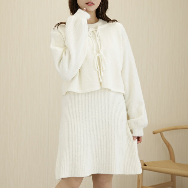 シャギー ツイン リボン セットアップ ニット ワンピース 2点セットミニ丈 長袖 女性 レディース 秋 冬 単色 ワンカラー 無地 ふわふわ あたたかい ウォーム ボレロ 可愛い キュート ガーリー スイート おでかけ デート ホリデーシーズン