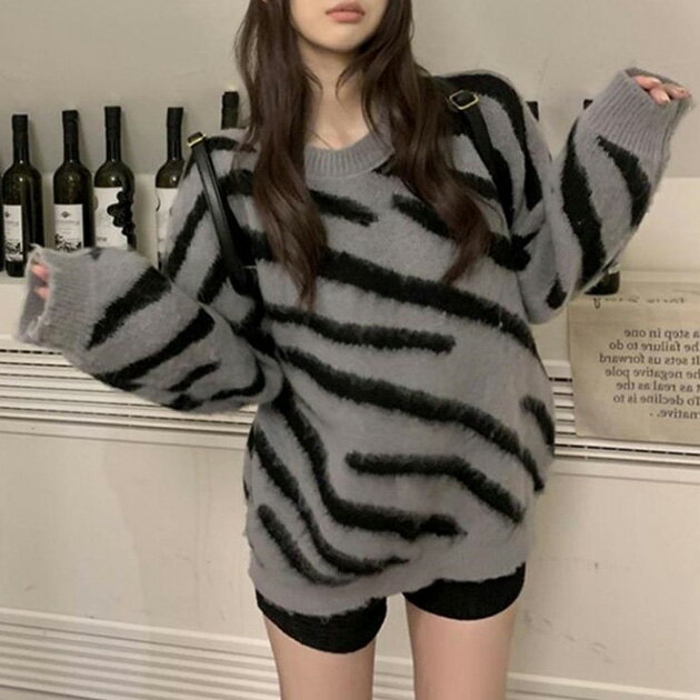 ゼブラ シャギー オーバーサイズ ニット プルオーバー トップス 長袖 ドロップショルダー 男女兼用 ユ..