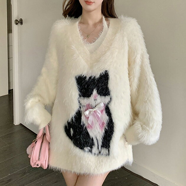 Rakuten - 【2点セット】キャット柄 Vネック シャギー ニット プルオーバー 女性 レディース 秋 冬 セーター トップス 毛羽感 ロング 猫 リボン ビッグシルエット オーバーサイズ ゆったり 体型カバー ゆるコーデ 可愛い キュート ガーリー