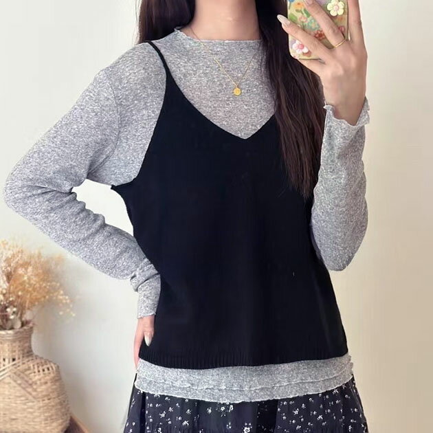 Rakuten - 【2点セット】ソリッドカラー 裾フリル ニット × キャミソール 女性 レディース トップス セーター 春 秋 冬 単色 無地 シンプル ミニマル 着まわし　メロウ リブ フレア 体型カバー ゆったり 可愛い ナチュラル ガーリー ボトルネック
