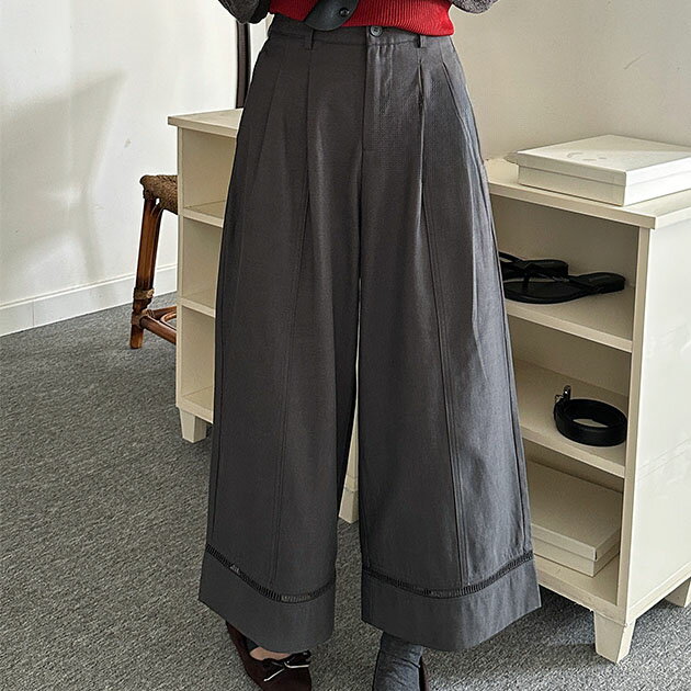 乐天商城 - はしごレース ハイウエスト タック ワイド パンツ 女性 レディース ボトム ズボン 春 夏 秋 冬 単色 無地 シンプル ミニマル ボリューム 幅広 オンコーデ きれいめ 大人 カジュアル オフィス 着まわし スタイルアップ 脚長効果 腰高設計