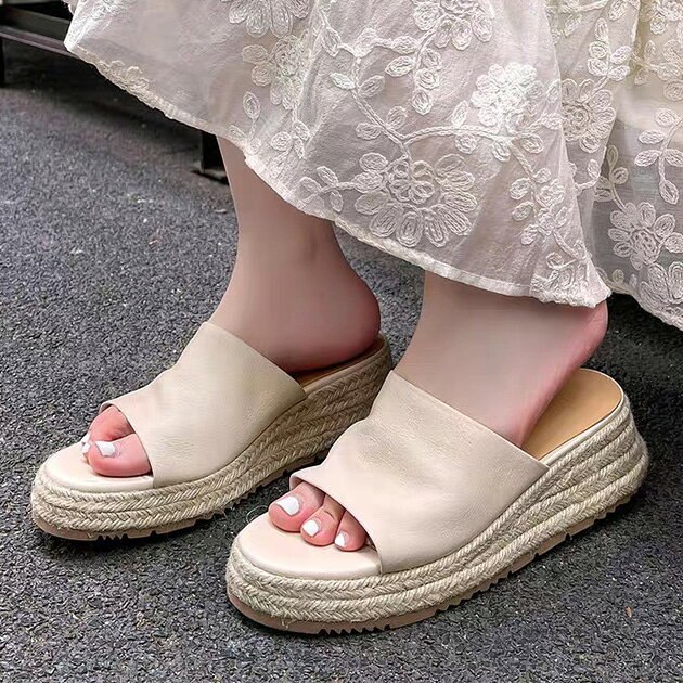 レザー調 ウエッジ オープン プラットフォーム サンダル 女性 レディース 靴 シューズ 春 夏 合成皮革 ローヒール 楽ちん カジュアル デイリー ナチュラル オープントゥ ヘルシー 素足 ビーサン 楽ちん ソールアップ シンプル 大人