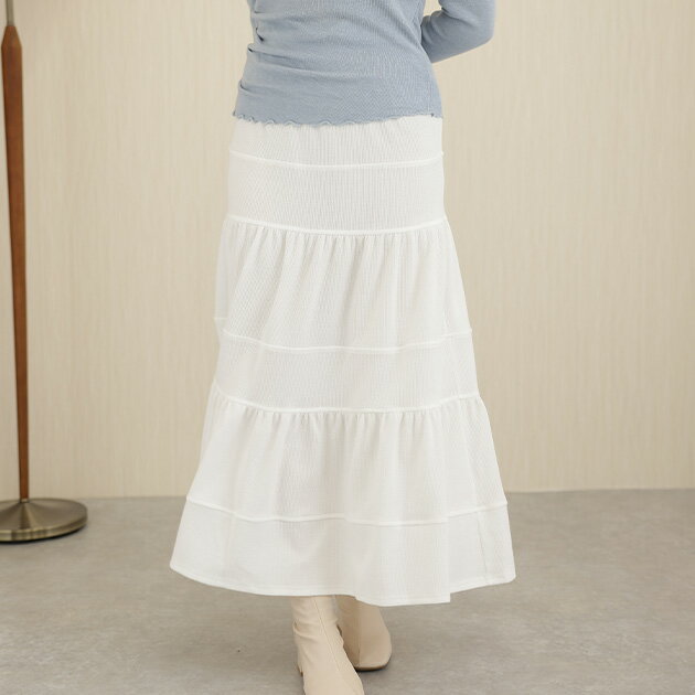 ソリッドカラー ティアード ギャザー マキシ スカート 女性 レディース ボトム 春 秋 冬 単色 カジュアル Iライン タイト シンプル ミニマル 華やか キュート ガーリー ウエストゴム 楽ちん デイリー ロング丈