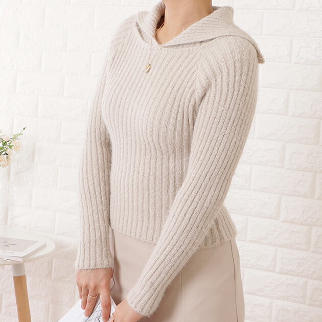 Rakuten - セーラーカラーコンパクトニットプルオーバー 女性 レディース トップス セーター 秋 冬 ウィンター ビッグカラー 肩見せ 肌見せ ヘルシー セクシー フェミニン きれいめ ショート丈 リブ 単色 シンプル 折り襟 起毛 アンゴラ風
