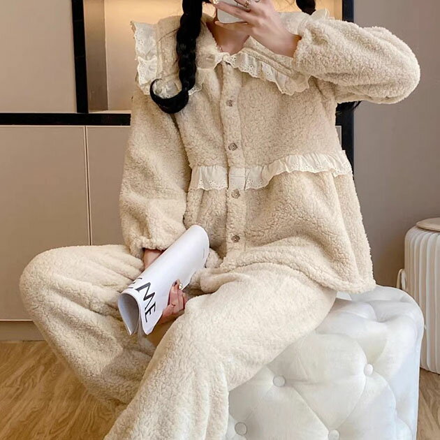 Rakuten - ビッグカラー フリル レース ボア ルームウェア 女性 レディース 秋 冬 上下 長袖 パジャマ 部屋着 寝巻き 襟付き 丸首 前開き 前ボタン 単色 ワンカラー あたたかい ぽかぽか ふわふわ かわいい キュート ガーリー おうち時間 ナイトウェア