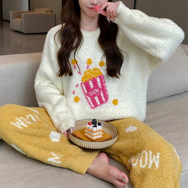 Rakuten - ポップコーン柄 ロゴ 長袖 ふわこも ルームウェア クルーネック ドロップショルダー 女性 レディース 秋 冬 上下 パジャマ 部屋着 寝巻き あたたかい ぽかぽか ふわもこ キュート 可愛い ポップ ゆったり 楽ちん おしゃれ おうち時間 ナイトウェア
