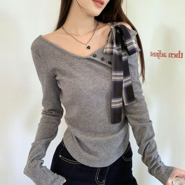 チェック柄 リボン付き アシンメトリー リブ ニット トップス 女性 レディース トップス 春 秋 冬 カットソー 単色 無地 セーター ソフト 左右非対称 ワンショルダー ボタン ギャザー 細見え フィット スリム Vネック ボートネック
