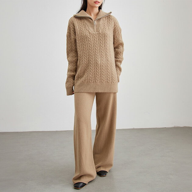 ウールライク ケーブル編み ハーフジップ ニット セットアップ 2点セット トップス ボトムス 長袖 レディース 女性 秋 冬 単色 無地 ワンカラー あたたかい 丈長め 体型カバー シンプル カジュアル おしゃれ トレンド 大人っぽい おでかけ