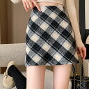 ハイウエスト チェック柄 ミニ丈 ニット スカート 女性 レディース ボトム 秋 冬 配色 Aライン 台形 腰高設計 クラシカル トラディショナル 起毛 ウォーミー あったか カラフル アクセント 差しアイテム