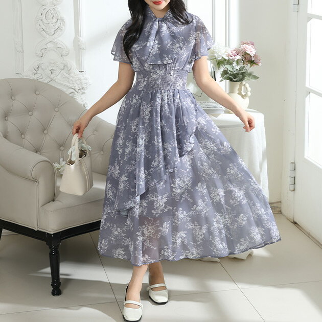 美品【オースチンリード】花柄プリント　ボウタイ　フレアワンピース 美品【オースチンリード】花柄プリント ボウタイ フレアワンピース